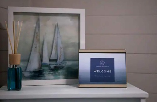 Algonquin Highlands Cottage | Cottage / Lake House in Dorset| Raven Shores