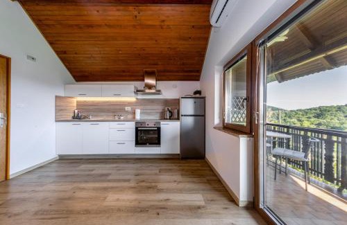 Marindol Apartment | Cottage near river Kolpa, vineyards,top location.