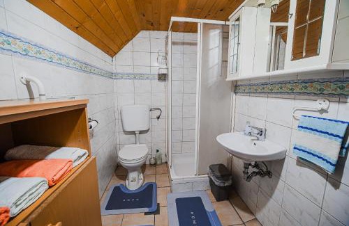 Goreljek Ski Chalet | Cottage of Rising Sun