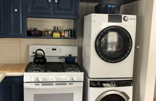 East Sandwich Cottage | Cottage on Fern - minutes to East Sandwich Beach