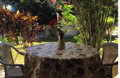 Corozal Cabin | Cottage on the Canal - Pool, Views, Q, Kitchen 35% OFF WHEN USING US CREDIT CARD