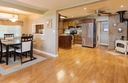 Port Severn Cottage | Cottage on water at oak Bay Gulf Club