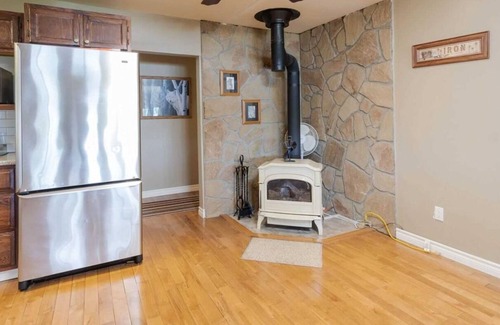 Port Severn Cottage | Cottage on water at oak Bay Gulf Club