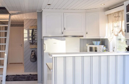 Tysvaer House | Cottage with large terrace and beautiful view over the Grindafjord.