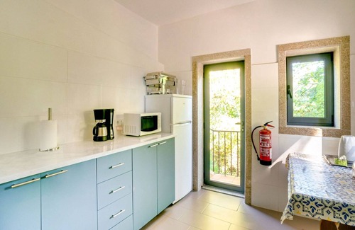 Penafiel Cottage | Cottage with Shared Pool