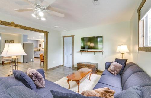 Nelsonville House | Cottage with Yard and Grill about 21 Mi to Hocking Hills!