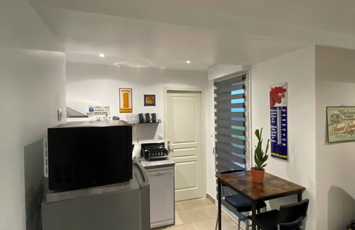 Fougerolles-Saint-Valbert House | Country gîte not overlooked, quiet and outdoor relaxation area.