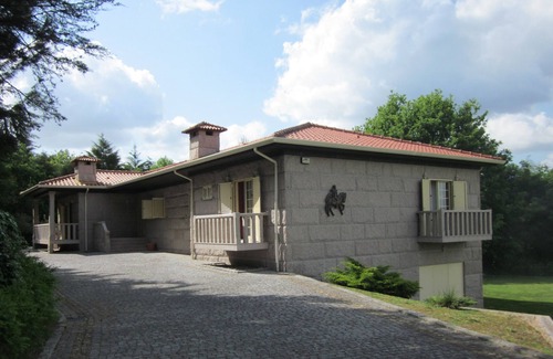 Guimaraes House | Country house situated in a quiet area between Guimarães and Braga