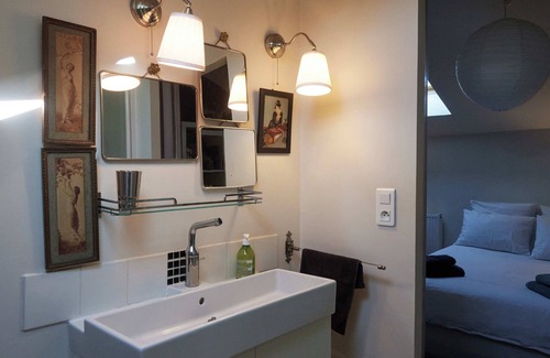 Angouleme Bed & Breakfast | Country bed and breakfast in the city