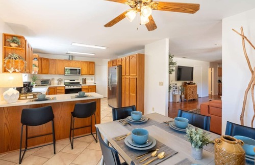 Ranchita House | Country Cowboy Hot Tub Home on 20 Acres