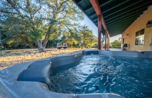 Ranchita House | Country Cowboy Hot Tub Home on 20 Acres