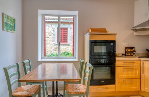 Saint-Pierre-de-Frugie House | Country house in Périgord Vert with private games room and swimming pool