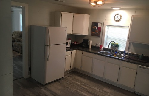 Lone Oak House | Country Getaway for Work or Play 5 miles from Wind Point Park