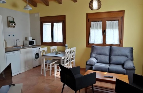 Aldehuela del Rincon House | Country House 'El Aterpe 1' with Mountain View, Private Terrace and Wi-Fi