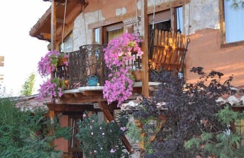Olmedo Apartment | Country house 2 bedrooms - 6 people: Cozy country house