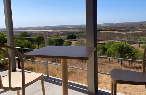 Alcoutim House | Country House 'Casa Da Moagem' with Mountain View, Wi-Fi and Air Conditioning