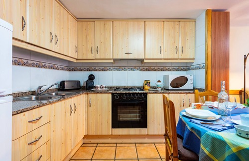 Culla House | Country House 'Casa Lino' with Mountain View, Private Terrace and Wi-Fi