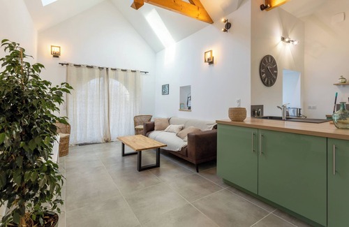 Landrevarzec House | Country House 'Domaine 2 Gites 12 Personnes' with Private Terrace, Private Garden and Wi-Fi