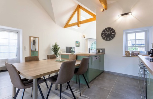 Landrevarzec House | Country House 'Domaine 2 Gites 12 Personnes' with Private Terrace, Private Garden and Wi-Fi