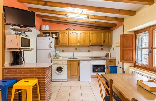 Cillorigo de Liebana House | Country House 'El Agero' with Mountain Views, Private Terrace and Wi-Fi