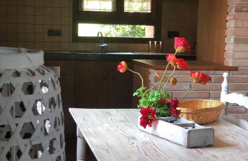 Oden House | Country House 'El Racó D'Espunyes' with Mountain View, Private Pool and Wi-Fi