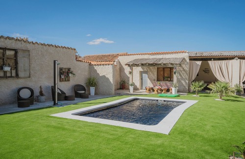 Moraleja del Vino House | Country House 'Cepa Alta Del Hocillo' with Private Pool, Private Garden and Wi-Fi