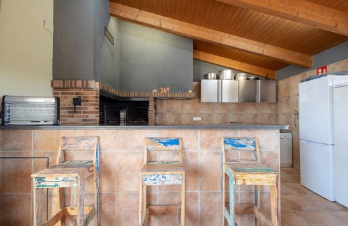 Santa Maria d'Olo House | Country House 'Mas Torigues' with Mountain View, Private Pool and Wi-Fi