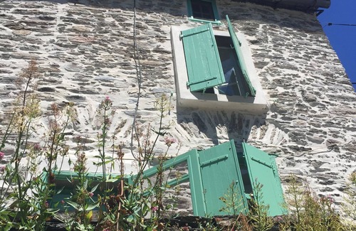 Miraval-Cabardes House | Country house in the heart of the black mountain in Cathar Country.