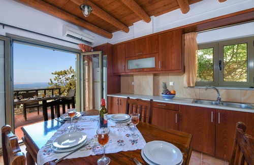 Milia House | Country House 'Malathiros 5' with Sea View, Wi-Fi and Air Conditioning