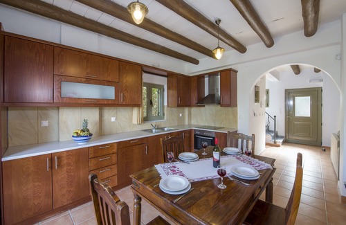 Milia House | Country House 'Malathiros 2' with Sea View, Wi-Fi and Air Conditioning