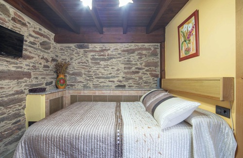 Boboras Bed & Breakfast | Country House 'Oforno Do Curro-habitación Adaptada' with Mountain View