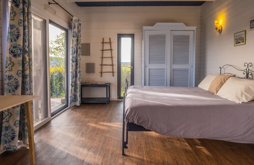 Silves Villa | Country House 'Quinta Do Gato Preto' with Private Pool, Wi-Fi and Air Conditioning