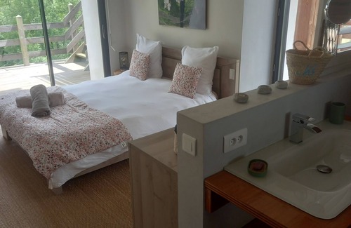 Lasseube Other | Country house surrounded by animals facing the Pyrenees for 4 people