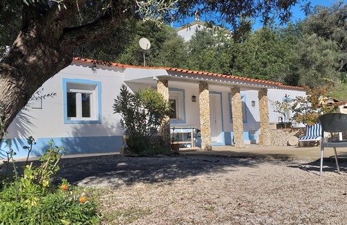 Santa Catarina da Fonte do Bispo House | COUNTRY HOUSE WITH SWIMMING POOL, IN A QUIET LOCATION 15 MINUTES FROM THE BEACH