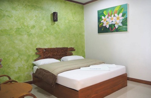 Tha Tum Hotel | Country Inn 304