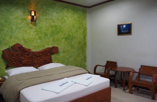 Tha Tum Hotel | Country Inn 304