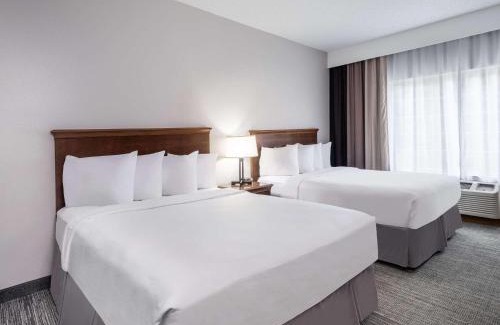 Maumee Hotel | Country Inn & Suites by Radisson, Toledo, OH