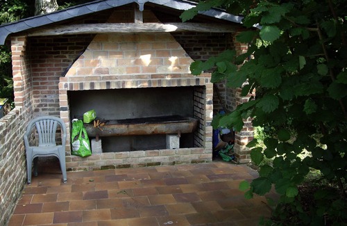 Mondrepuis House | Country property not overlooked