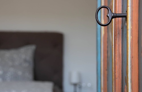 Mugeln Condo | Country style dream apartment with 2 bedrooms old wood elements and modern standard