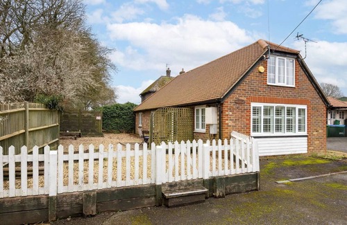 South Chailey House | Countryside Barn Retreat in Chailey|Pass The Keys