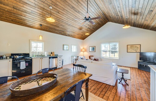 Louisa Cabin | Countryside Barndominium in Virginia w/Patio