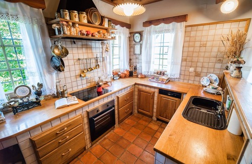 Krsko Villa | Countryside Villa with Kirami Hot Tub