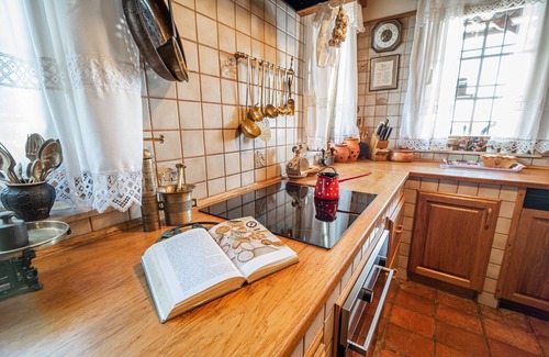 Krsko Villa | Countryside Villa with Kirami Hot Tub