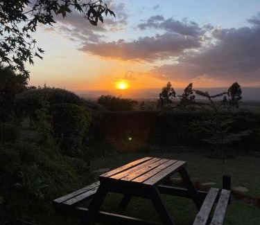 Naivasha Apartment | Couple's Wood Cabin in Naivasha - Elwai Visitor Centre