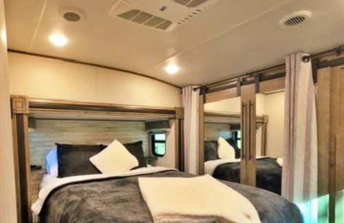 Aguanga House | Couples Corner, RV Golf Resort, 5th Wheel