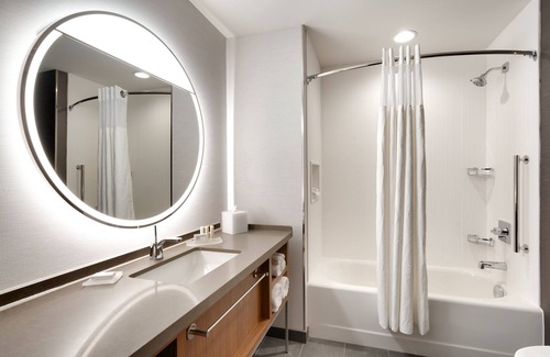 Ames Hotel | Courtyard by Marriott Ames