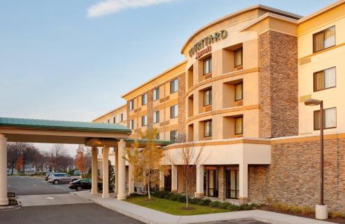 Paramus Hotel | Courtyard by Marriott Paramus