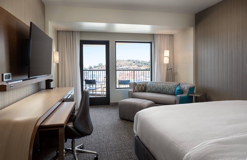 Petaluma Hotel | Courtyard by Marriott Petaluma Sonoma County