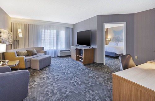 Secaucus Hotel | Courtyard by Marriott Secaucus Meadowlands