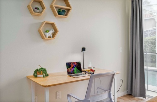 Lake Davenport Estates House | Covered Heated Pool Game room 4BR Near Disney!